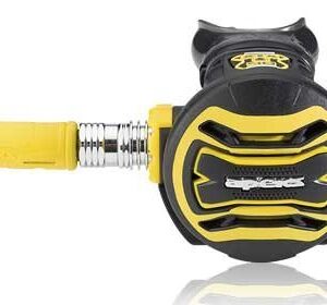 Apeks XTX40 Octopus in gelber Farbe für sicheres Tauchen mit robustem Design - zuverlässiger Tauchpartner für Abenteuer unter Wasser.