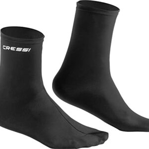 Schwarze Neopren-Socken für Flossen, ideal für Wassersportler, mit elastischem Bund und optimalem Komfort.