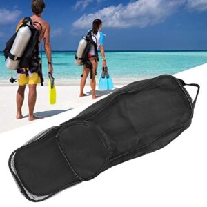 Schwarze Nylon-Schnorcheltasche am Strand, ideal für Tauch- und Schnorchelausrüstung, mit praktischem Reißverschluss und atmungsaktivem Mesh-Material.