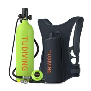 Kompakte Tauchflasche mit 2 Litern Kapazität und verlängerbarem Schlauch für sicheres Tauchen und einfache Handhabung.