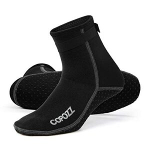 COPOZZ 3mm Tauchsocken in Schwarz für Erwachsene, ideal für Schwimmen, Schnorcheln und Surfen, mit rutschfesten Sohlen und elastischem Neoprenmaterial.