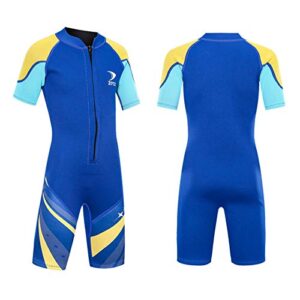 Blauer Neoprenanzug für Kinder mit Frontreißverschluss, ideal für Wassersportarten wie Surfen und Schwimmen, gefertigt aus 2.5mm Neopren für optimale Isolation und Komfort.