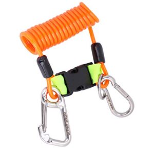Sicherheitsleine in Orange mit spiralförmiger, elastischer Form und robusten Karabinerhaken, ideal für sicheres Tauchen, Klettern und Outdoor-Aktivitäten.