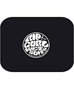 Rip Curl 2024 Neopren Wetty Wechselunterlage in schwarzer Farbe mit elegantem weißem Design, ideal für Wassersportler zum bequemen Umziehen am Strand oder im Park.