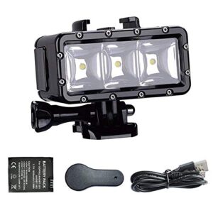 Suptig LED Unterwasserlicht, wasserdicht bis 45 Meter, ideal für GoPro und Action-Kameras, mit drei Beleuchtungs-Modi und 300 Lumen Helligkeit.
