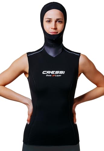 Frau im Outdoor, mit Kapuze und Vest, ideal für Tauchgänge, Cressi Base Layer Hood Vest Lady 2.5-5mm